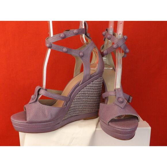 NIB BALENCIAGA ARENA GLYCINE LAVENDER LEATHER WEDGE STUDDED SANDALS 41 286068 - Picture 7 of 12